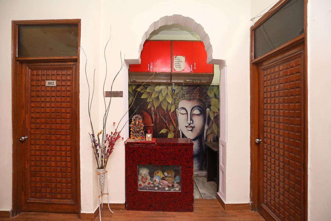 Oyo Stay The Castle Near M2K Cinemas Rohini New Delhi Ngoại thất bức ảnh