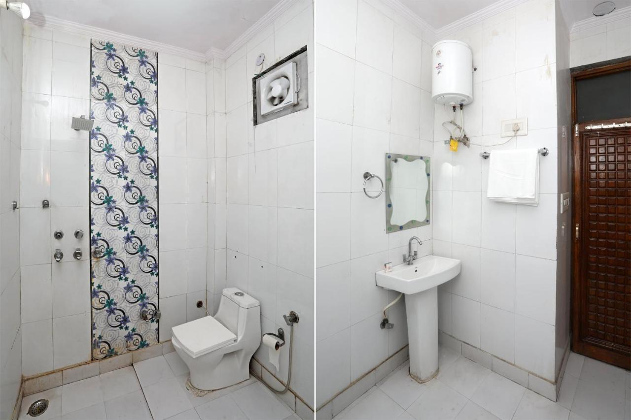 Oyo Stay The Castle Near M2K Cinemas Rohini New Delhi Ngoại thất bức ảnh